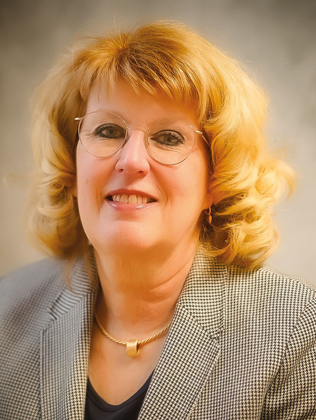Dr. Annette Stoidner-Amann